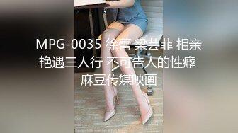 一开大门就被色女玩弄不断！宅配辣妹突击Ｍ男家