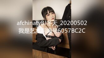 【JK装双马尾兼职外围小妹】浴室一起洗澡，花臂纹身身材不错，一手抓美乳，69姿势互舔，超近视角拍摄，骑乘爆操小骚逼