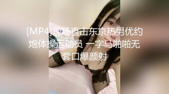 颜值不错的小少妇全程露脸激情大秀，多道具蹂躏骚穴