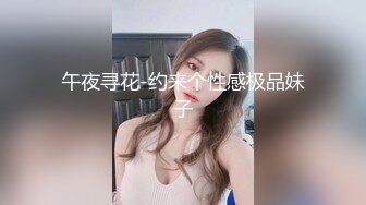 《居家摄像头破解》中年大叔和美女老婆各种姿势啪啪前后也差不多20分钟了 老婆好像还没有满足