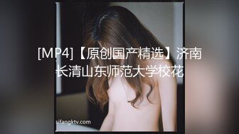 热恋小情侣露脸酒店日常性爱，细腻口交语言挑逗，女上位销魂操逼