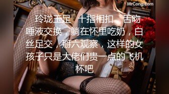 【顶级绿播女神复出】抖音热门裸舞 不愧是学过舞蹈的，跳起骚舞来，赏心悦目 明星级别的颜值好美啊！还是个话痨 能聊 (3)