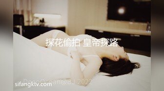 《顶级网红??付费精品》极品反差母狗OnlyFans上海留学生网红博主【兔崽子】解锁不健康私拍~为了生活玩起成人内容