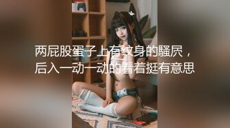 给哥哥穿着牛仔裤吹