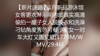 美女主播亲自示范黄瓜除了吃还可以用